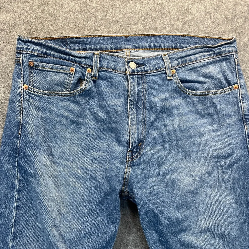 Levis Jeans Men's‎ 38x30 505 Regular Fit Straight Leg Light Wash Denim Pants